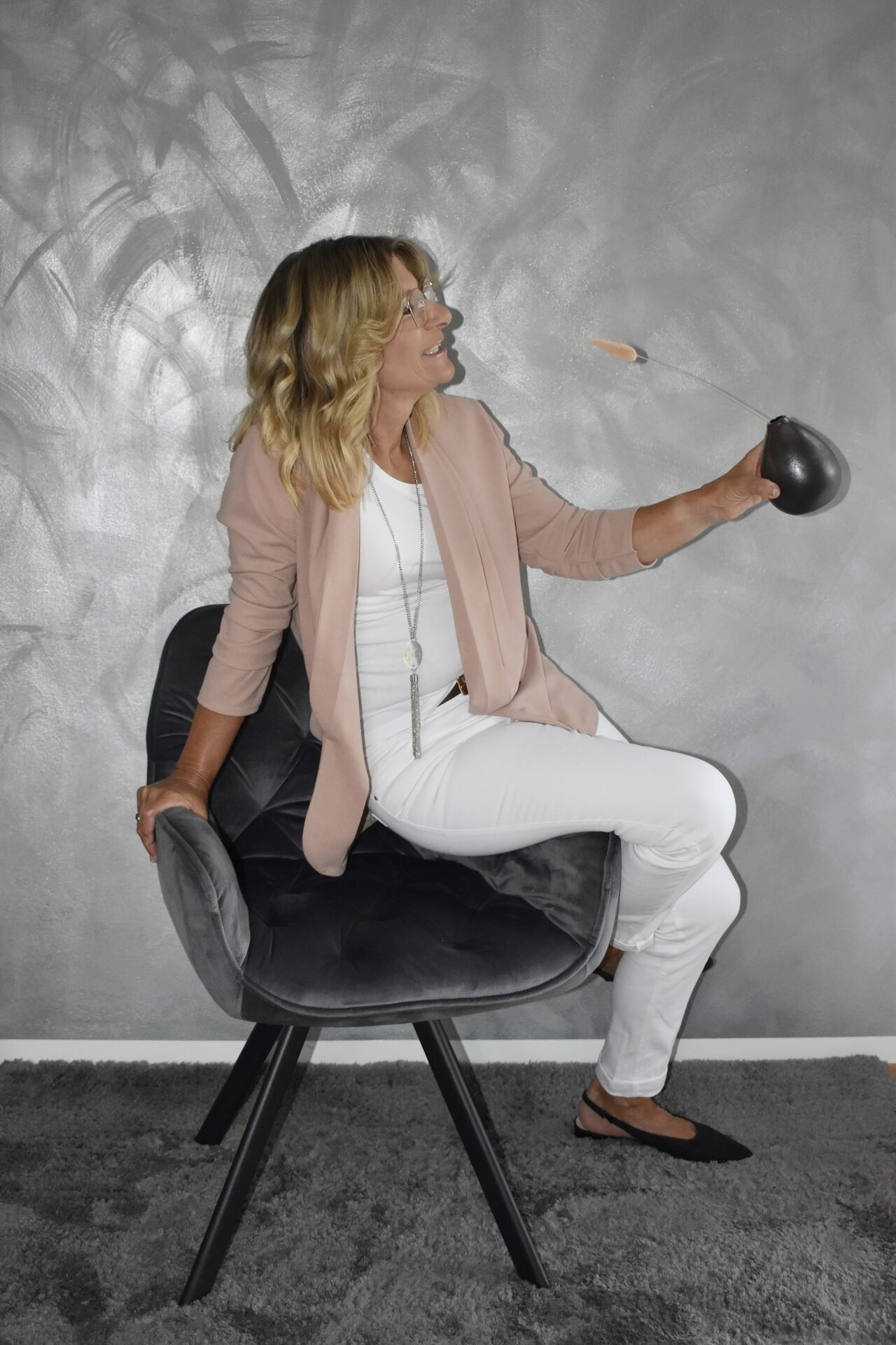 Christine Goldbacher in ihrem Atelier